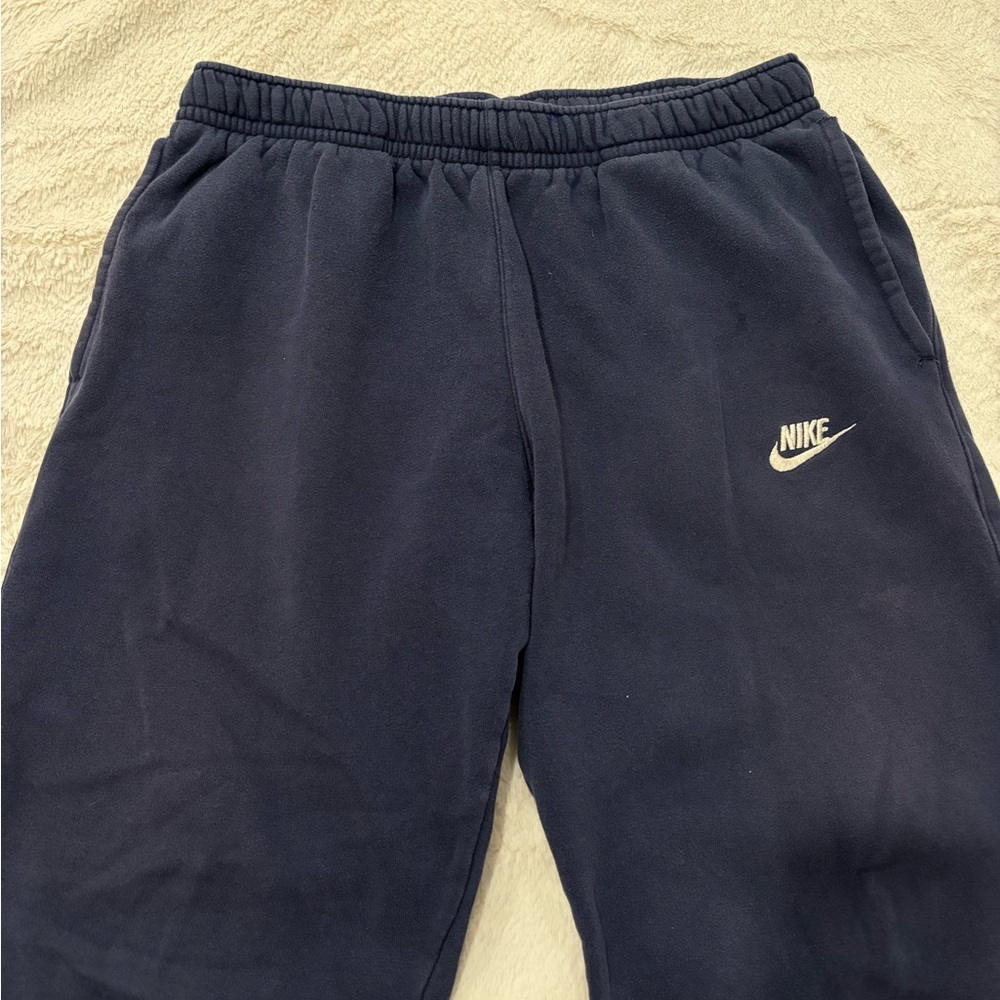 navy blue nike sweatpants